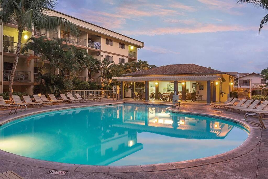 Beautiful 2 Bedroom Condo @ Kona! 카일루아 코나 외부 사진