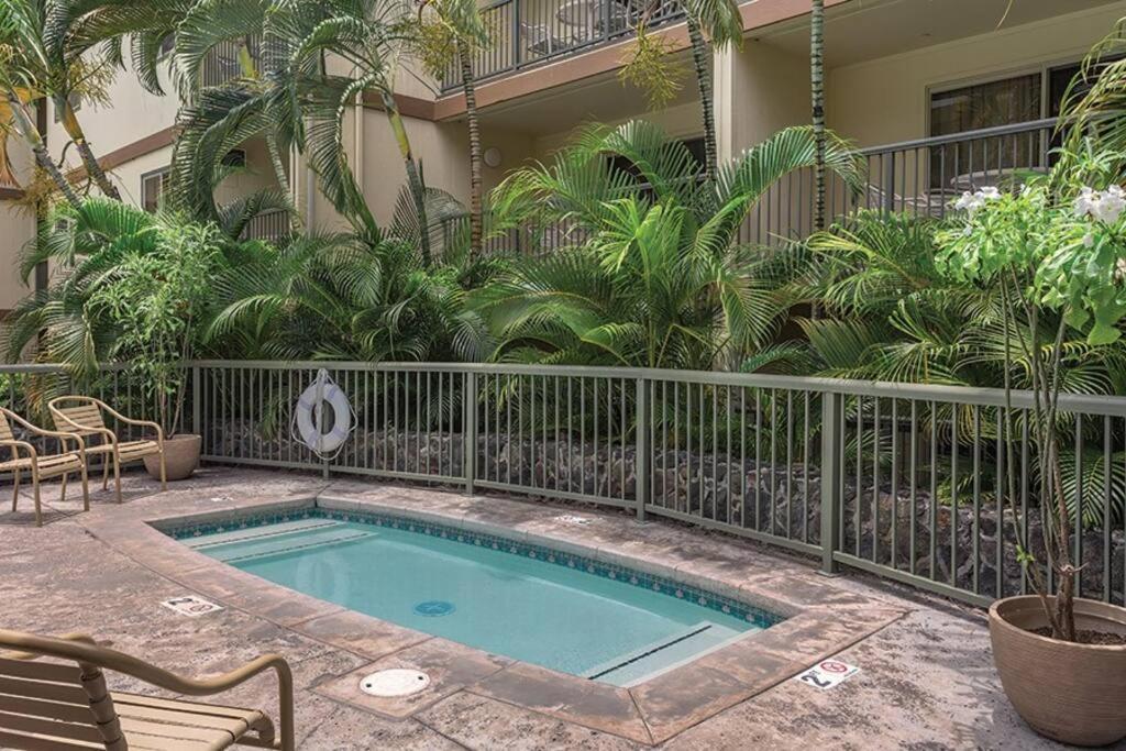 Beautiful 2 Bedroom Condo @ Kona! 카일루아 코나 외부 사진