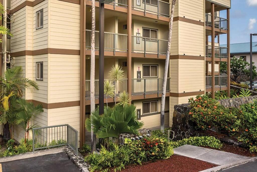 Beautiful 2 Bedroom Condo @ Kona! 카일루아 코나 외부 사진